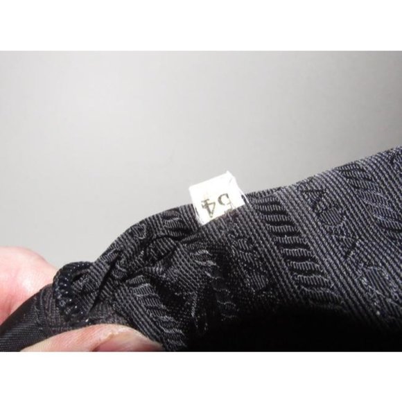 Re-released Prada Black Leather And Black Nylon Cross Body Bag! FINAL MARKDOWN! - Picture 12 of 12